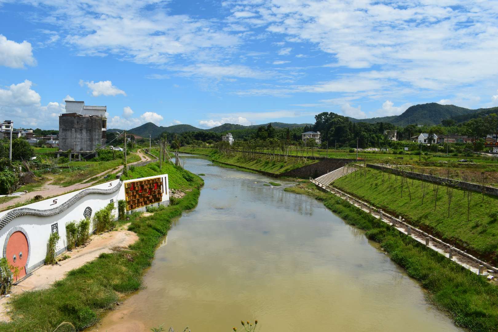 5.井下村胭脂河兩岸.jpg