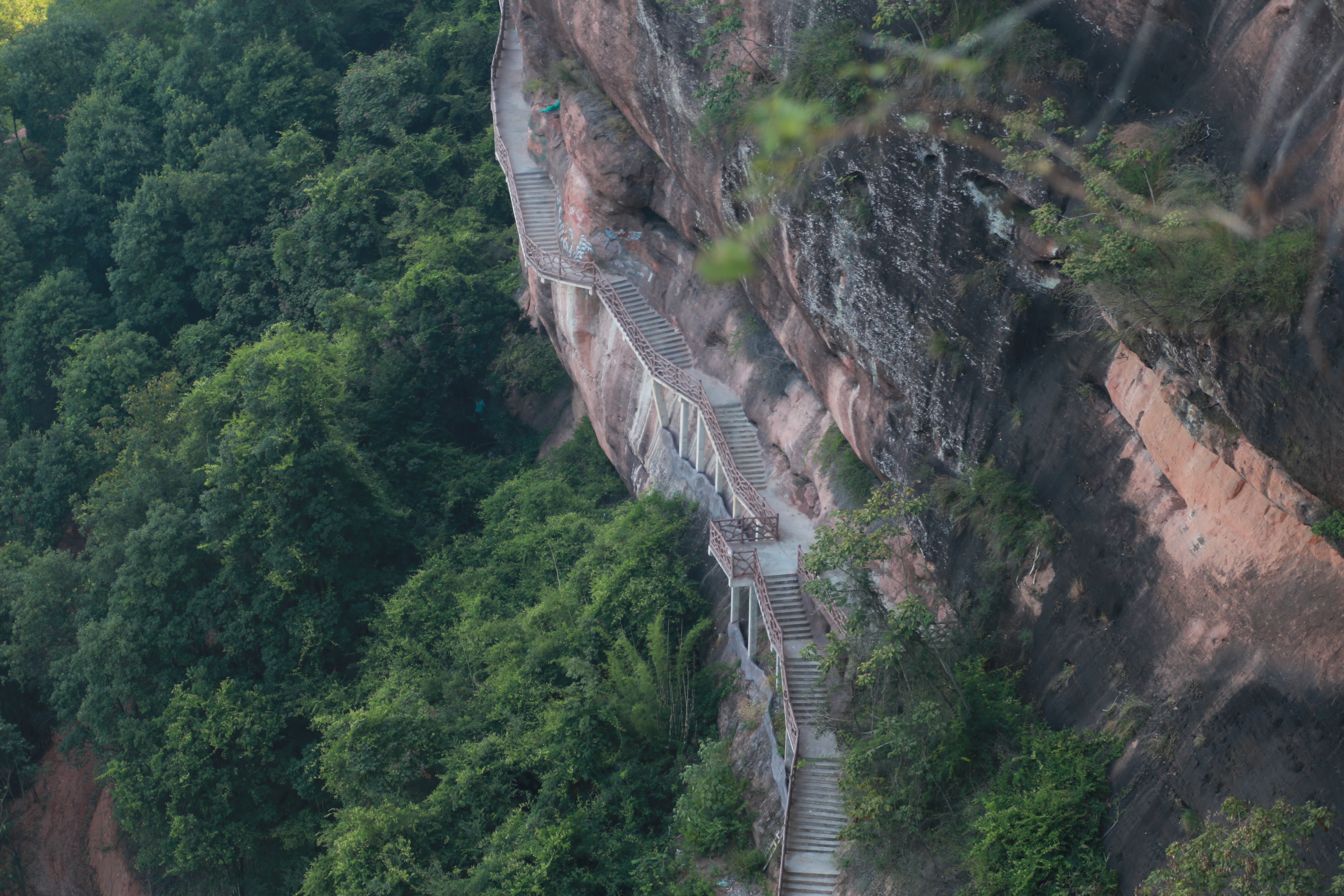 南臺(tái)臥佛山2.JPG